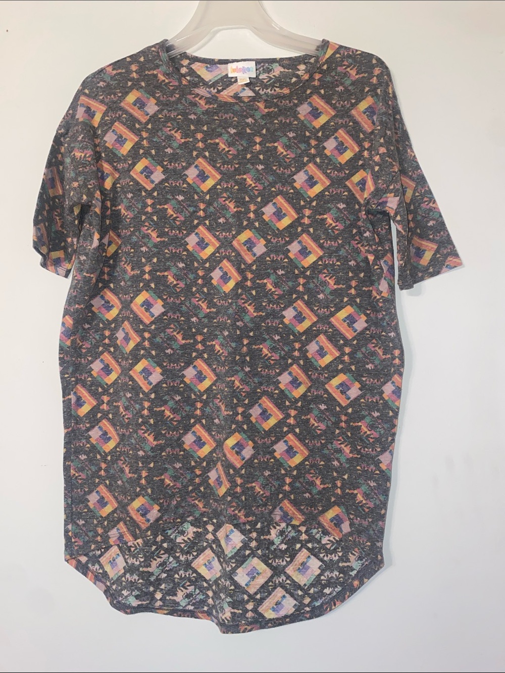 LuLaRoe Black Geo Print Women's Short Sleeve Tunic